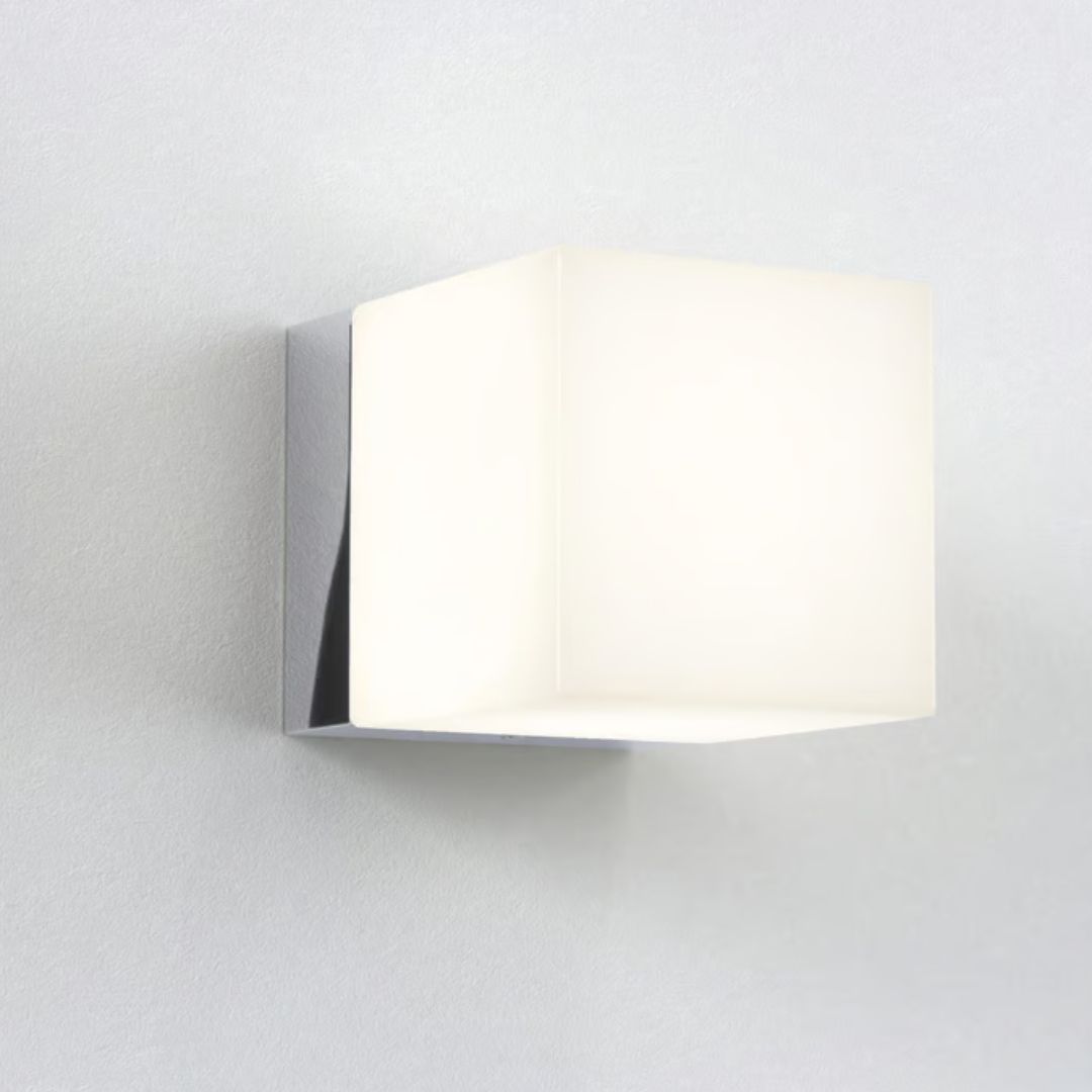 photo1.jpgCube